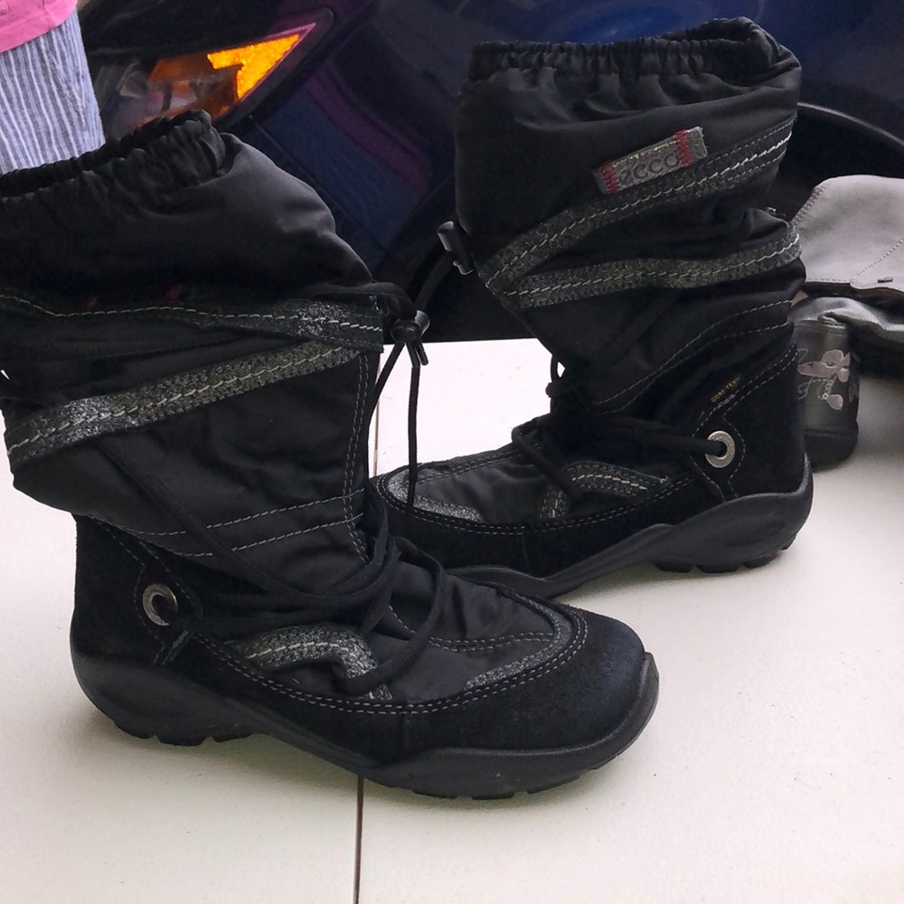 Ecco children’s gore-tex boots